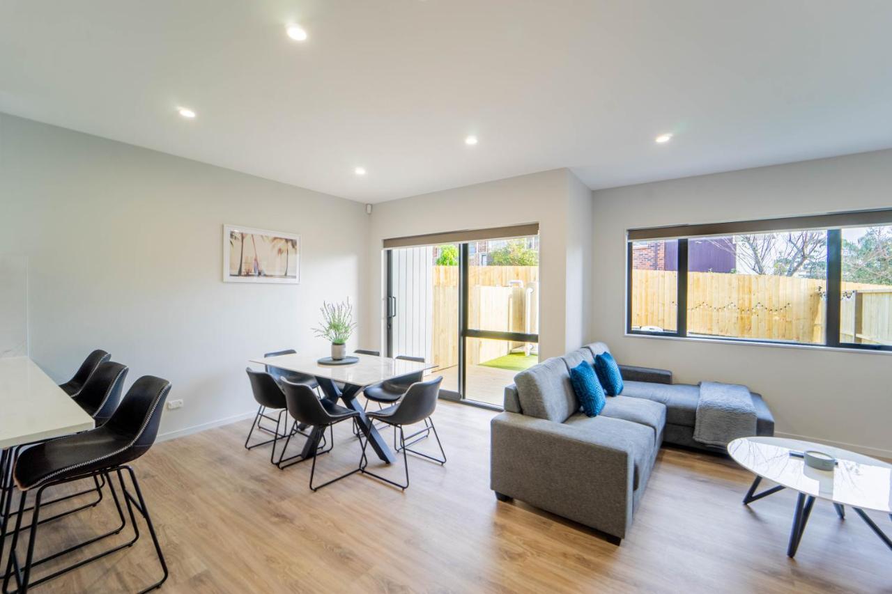 Modern Sunnyhills Town House Villa โอ๊คแลนด์ ภายนอก รูปภาพ