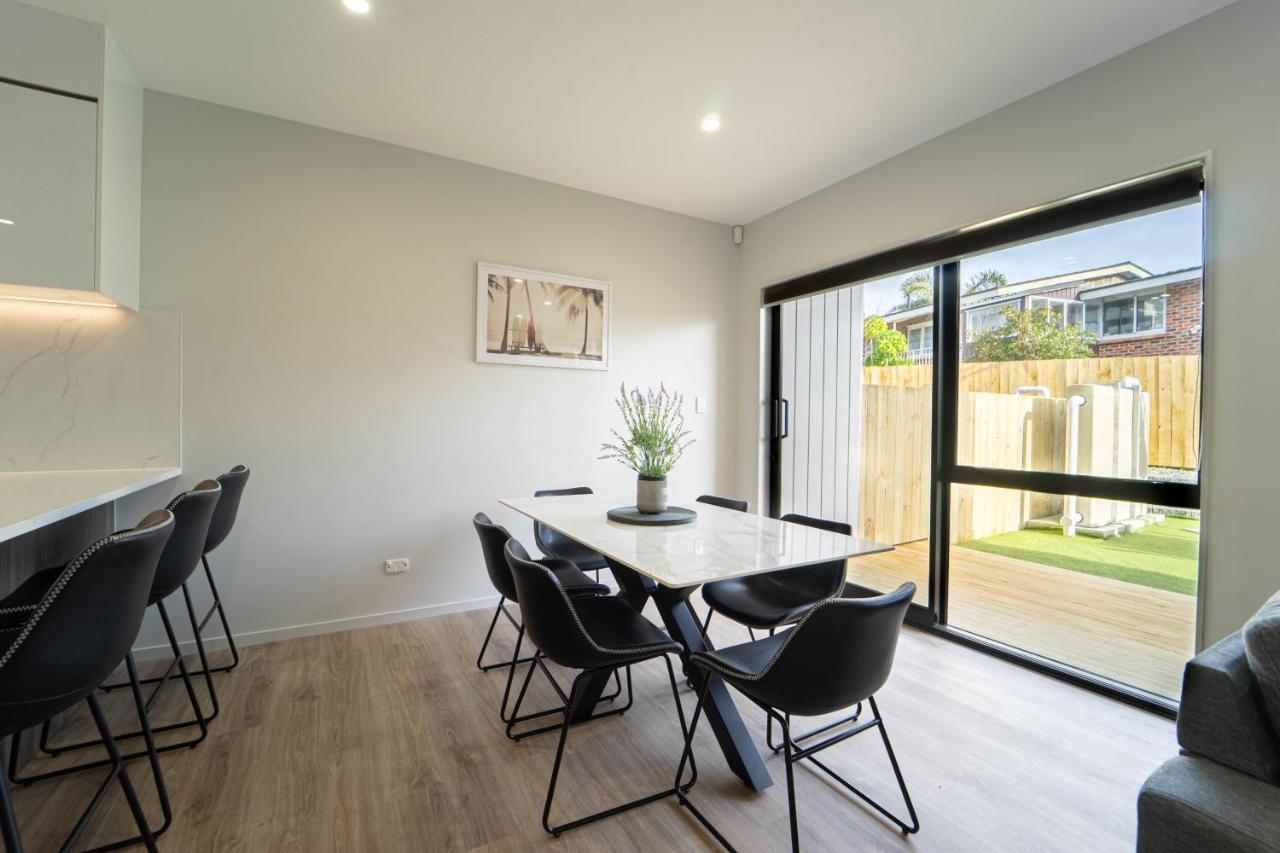 Modern Sunnyhills Town House Villa โอ๊คแลนด์ ภายนอก รูปภาพ